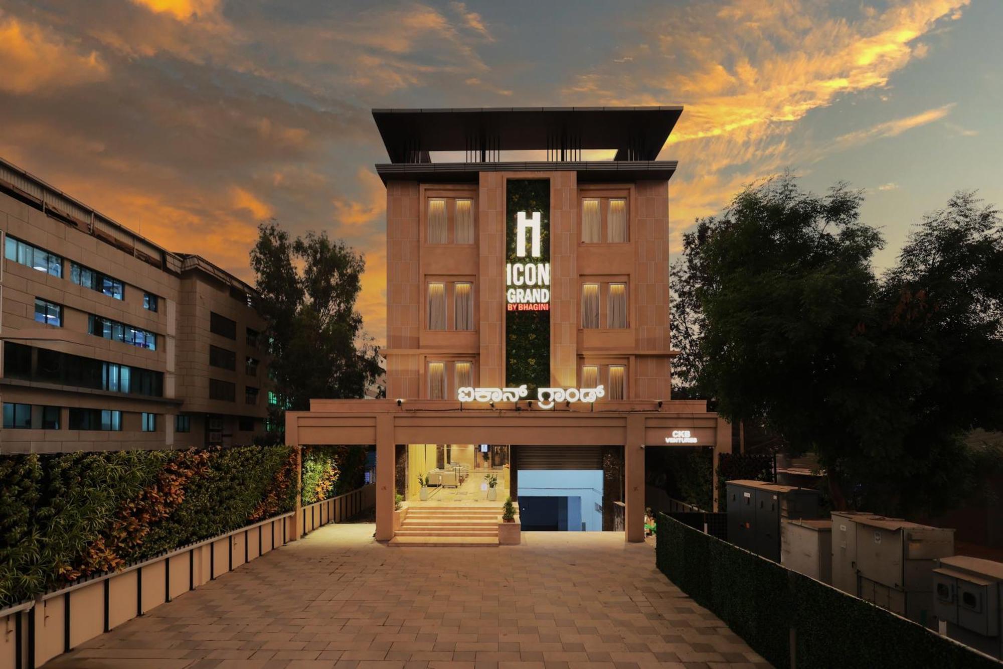 Icon Grand Hotel By Bhagini Bangalore Buitenkant foto