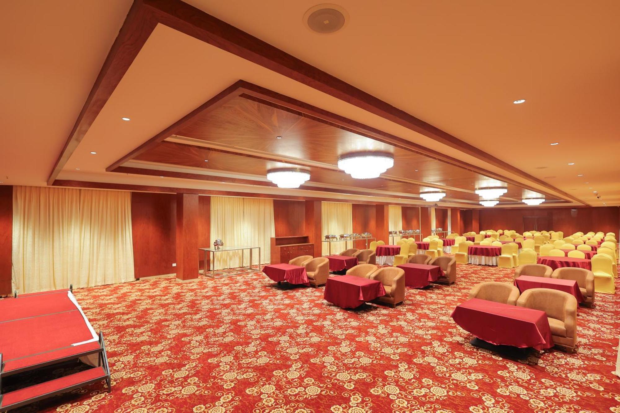 Icon Grand Hotel By Bhagini Bangalore Buitenkant foto