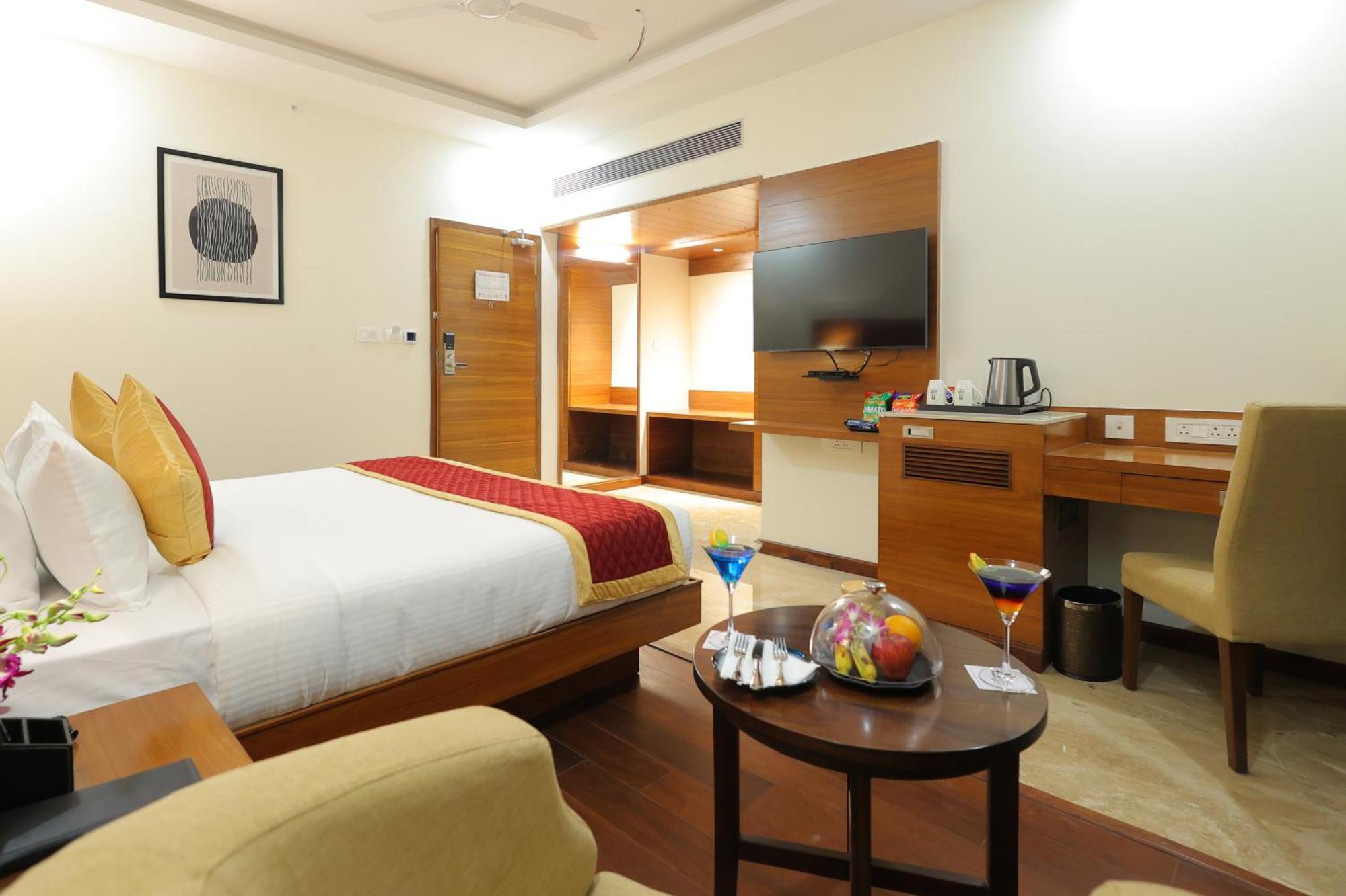 Icon Grand Hotel By Bhagini Bangalore Buitenkant foto