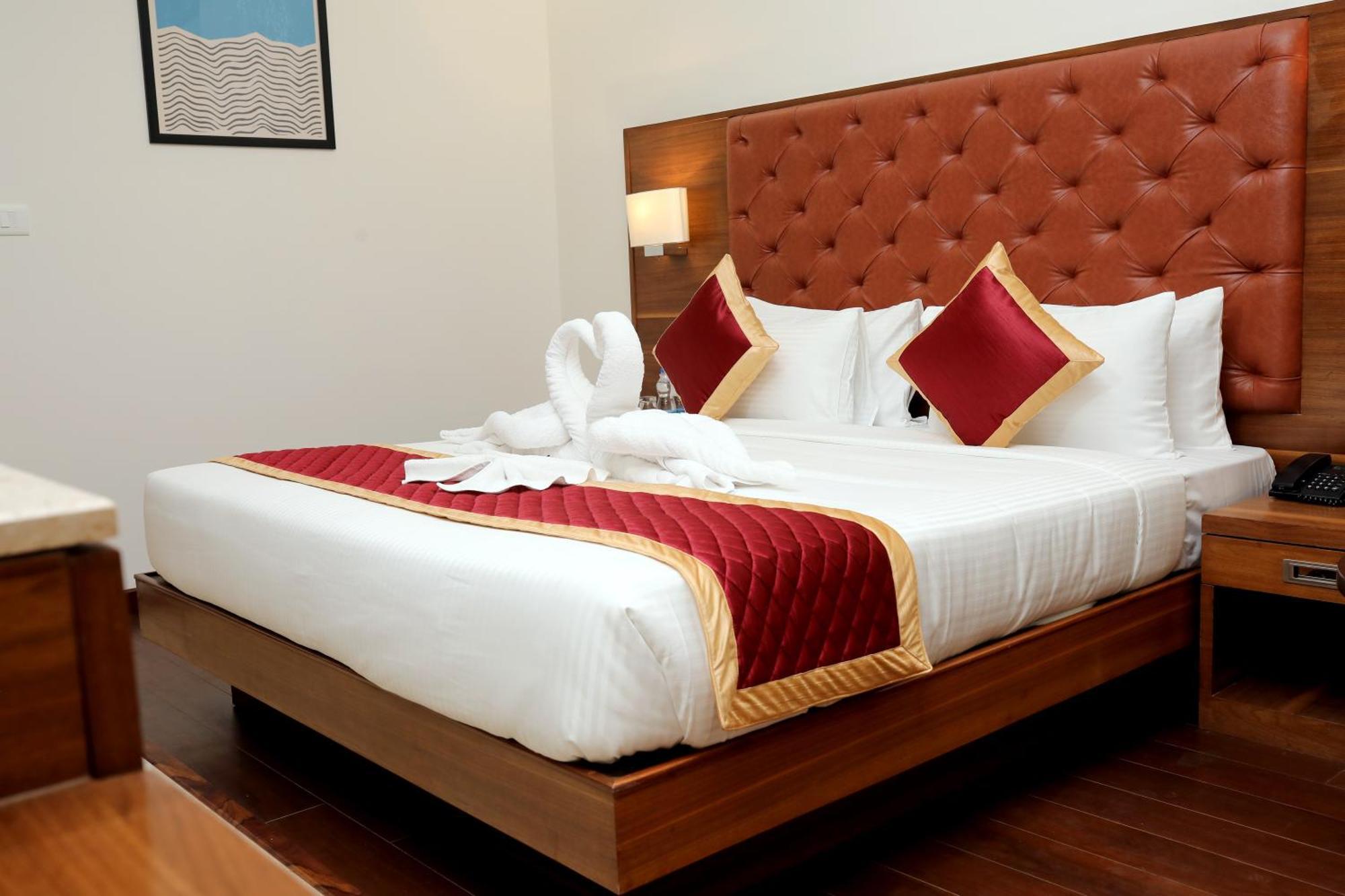 Icon Grand Hotel By Bhagini Bangalore Buitenkant foto