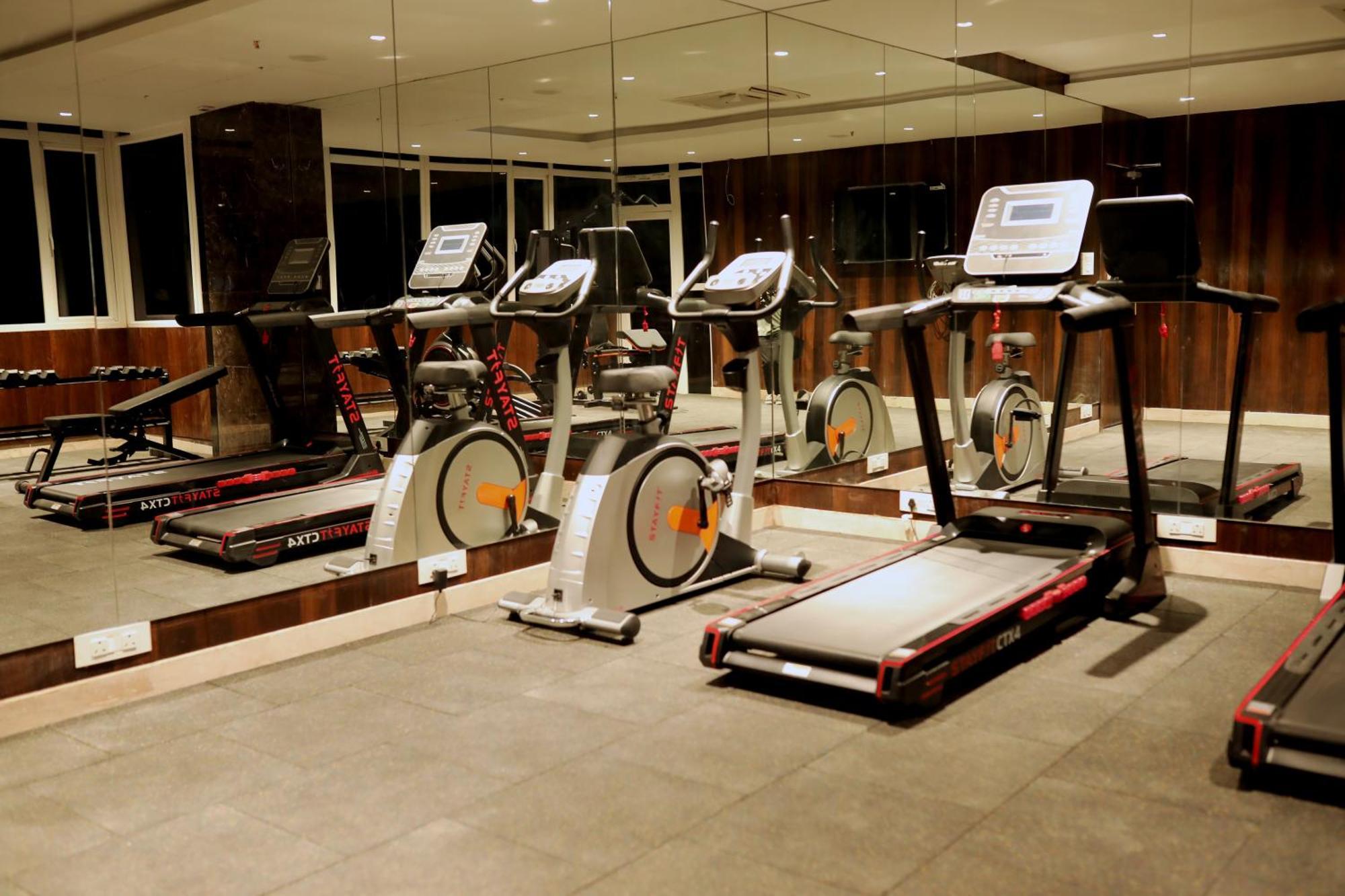 Icon Grand Hotel By Bhagini Bangalore Buitenkant foto
