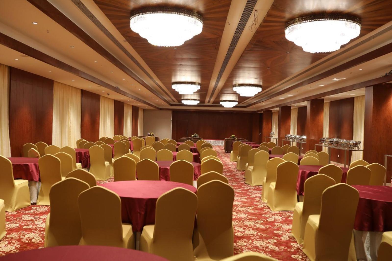 Icon Grand Hotel By Bhagini Bangalore Buitenkant foto