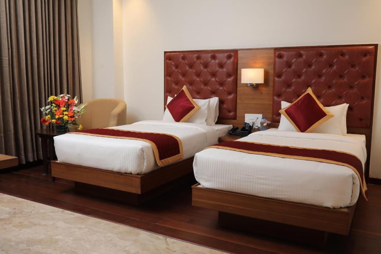 Icon Grand Hotel By Bhagini Bangalore Buitenkant foto