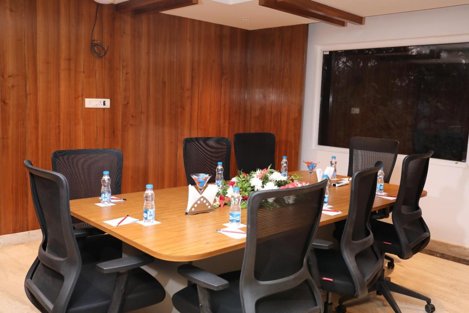 Icon Grand Hotel By Bhagini Bangalore Buitenkant foto